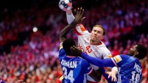 Dinamarca supera a Francia por 32-29 en la final anticipada del Euro