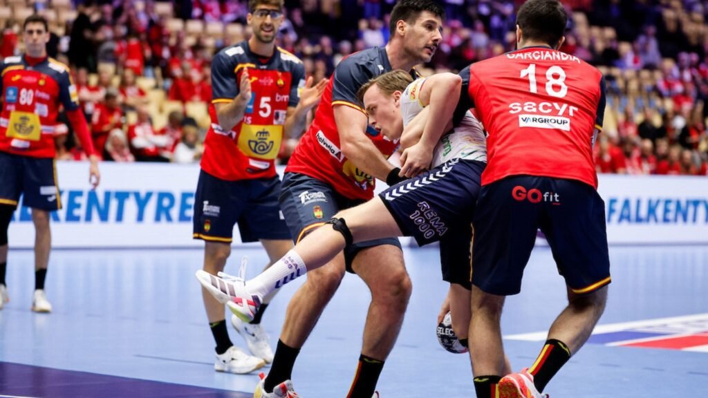¡Partidazo! España cae sobre el final ante Noruega por 35-34 en su primer partido de la Main Round