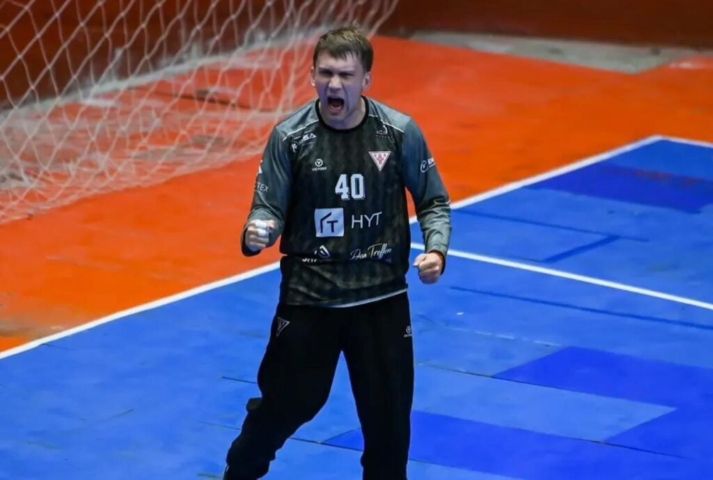 Ballester venció a Dorrego en el alargue y se consagró campeón del Super 8 Ballester venció a Dorrego en el alargue y se consagró campeón del Super 8