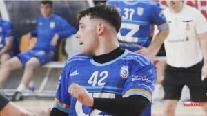 Bruno Della Ratta renovó con Zaragoza y seguirá en el club una temporada más Bruno Della Ratta renovó con Zaragoza y seguirá en el club una temporada más