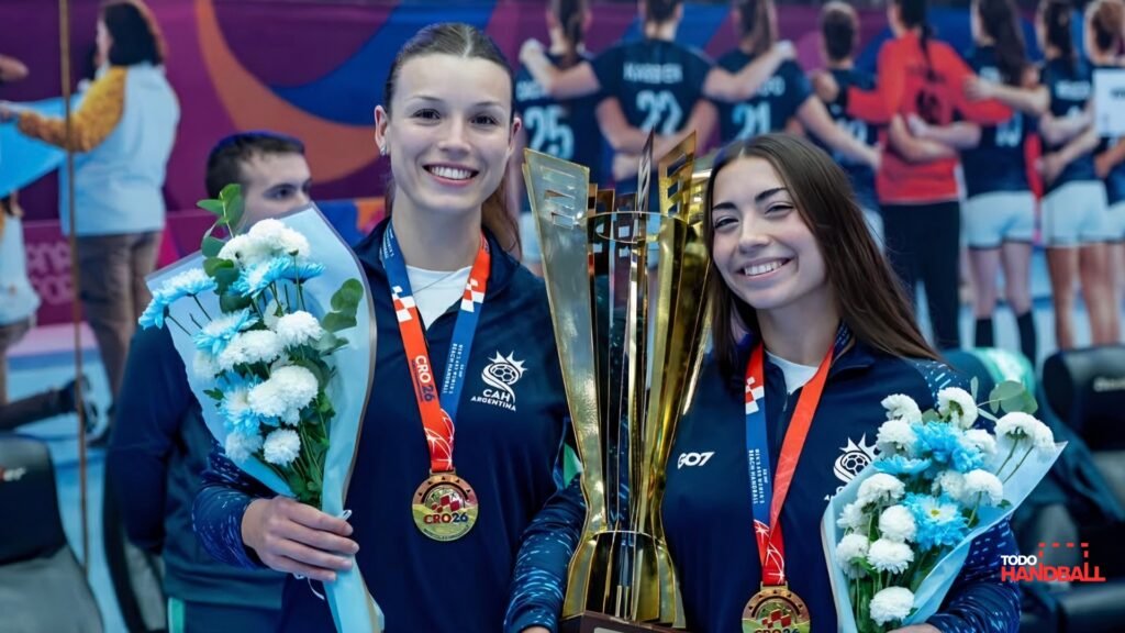 Las Kamikazes y Los Kamikazes fueron homenajeados en la Casa del Handball Argentino