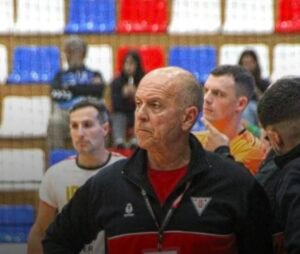 Osvaldo “Cocho” López es el nuevo entrenador de Lanús en la Liga de Honor Plata masculina