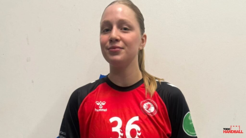 Delfina Ojea es nueva jugadora del Balonmano Morvedre