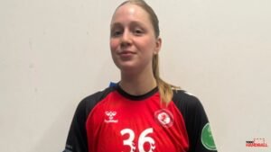 Delfina Ojea es nueva jugadora del Balonmano Morvedre