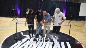 Estudiantes de Olavarría inauguró su nuevo parquet