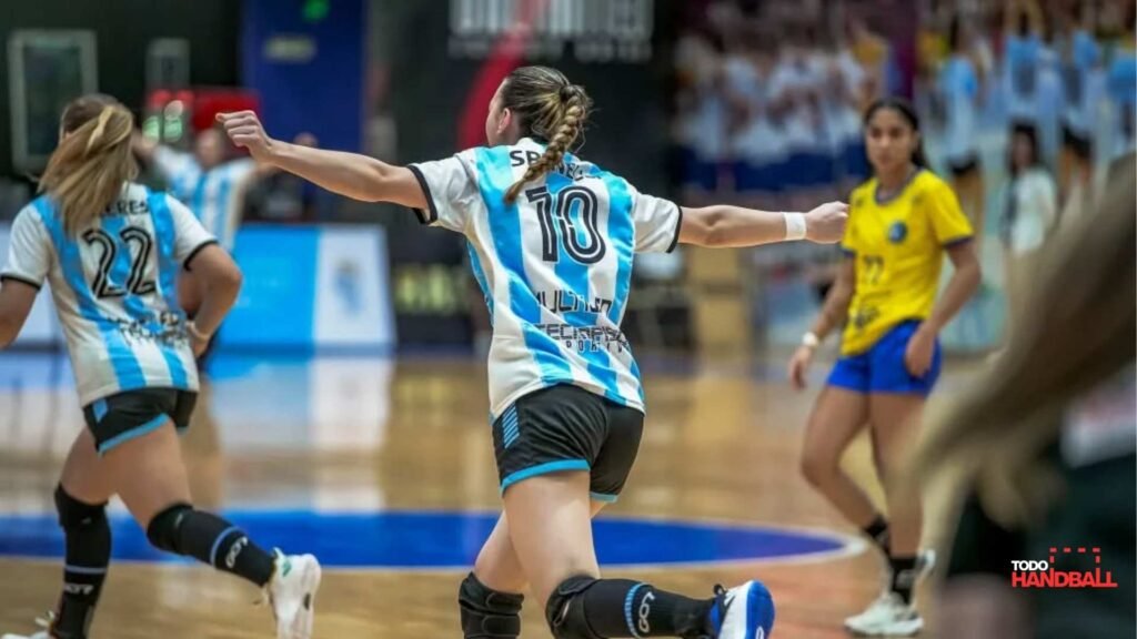Azul Spinelli seguirá en España: fichó con BM Sporting La Rioja