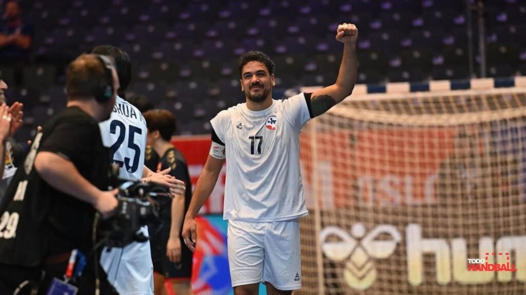 Rodrigo Salinas es nuevo jugador del BM Proin de Sevilla Rodrigo Salinas es nuevo jugador del BM Proin de Sevilla