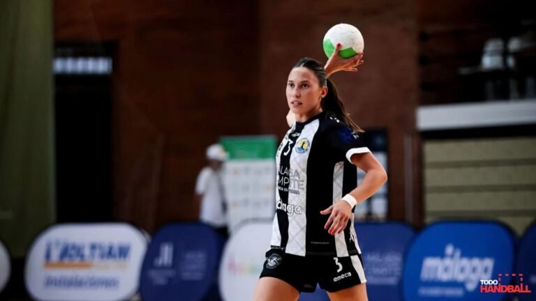 Málaga apuesta a futuro: Martina Romero renovó su contrato hasta 2028