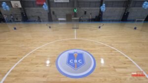 Campana Boat Club inauguró el nuevo piso de parquet de su polideportivo